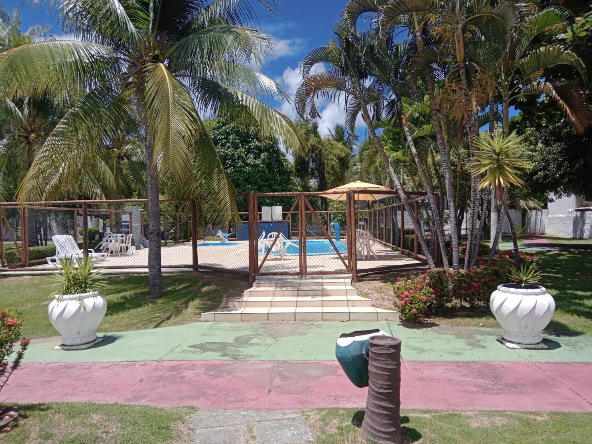 Apts E Suites Em Stella Maris Salvador Exterior photo